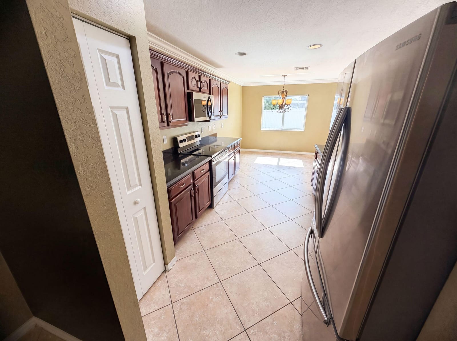 2883 SW Cape Breton Drive — photo 2
