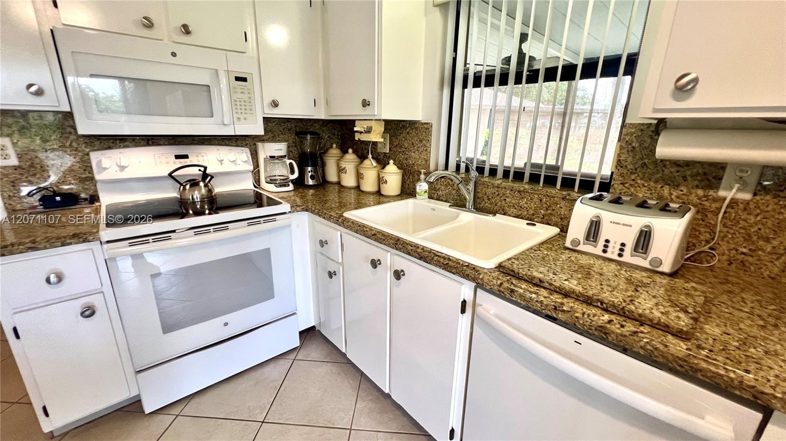 5437 Mendoza Street — photo 9