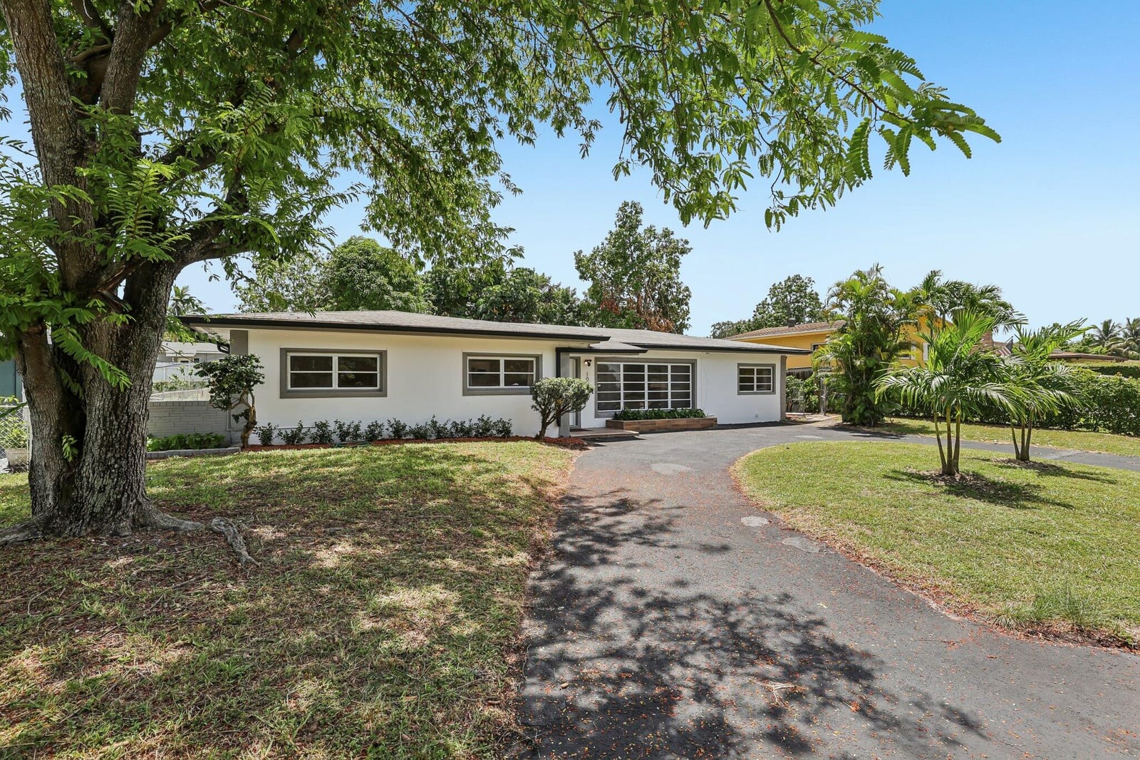 1040 NW 149TH Street — photo 1