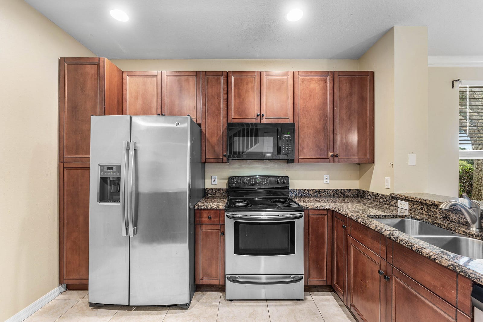 9650 Lago Drive — photo 12