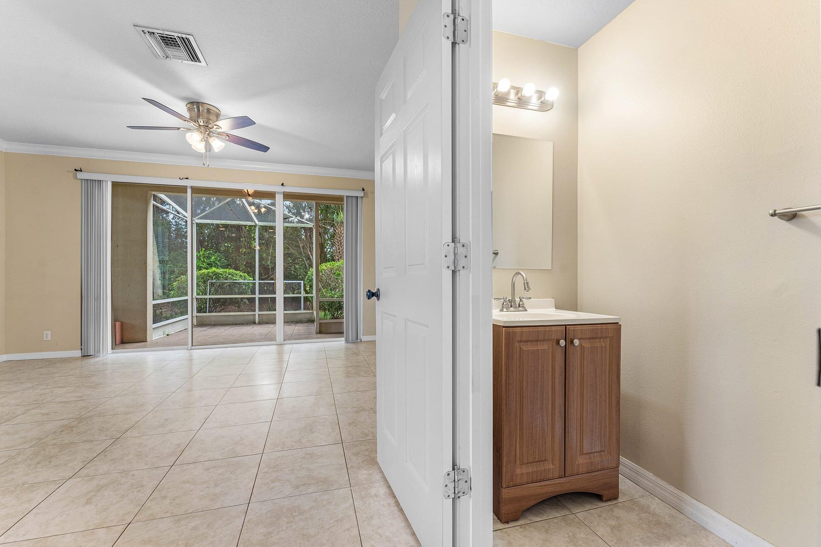 9650 Lago Drive, Boynton Beach, FL 33472 photo 18