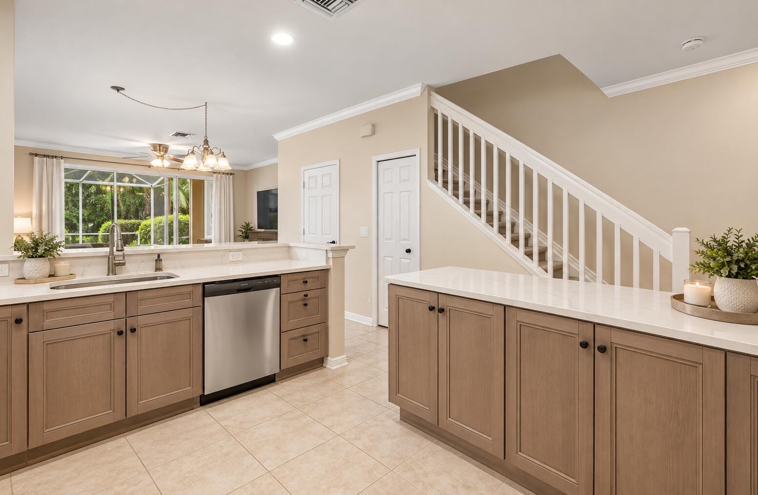 9650 Lago Drive — photo 9