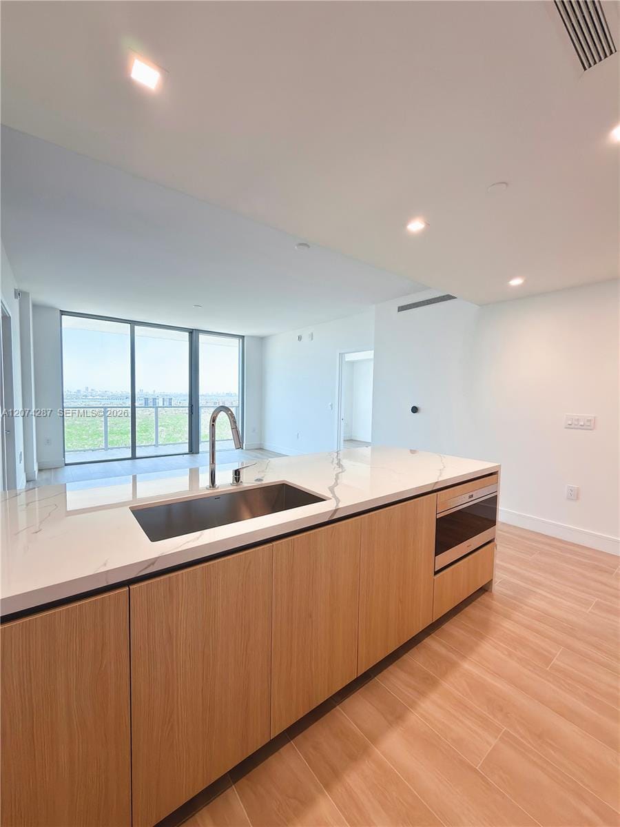 2411 Laguna Circle 1503, North Miami, FL 33181 photo 20