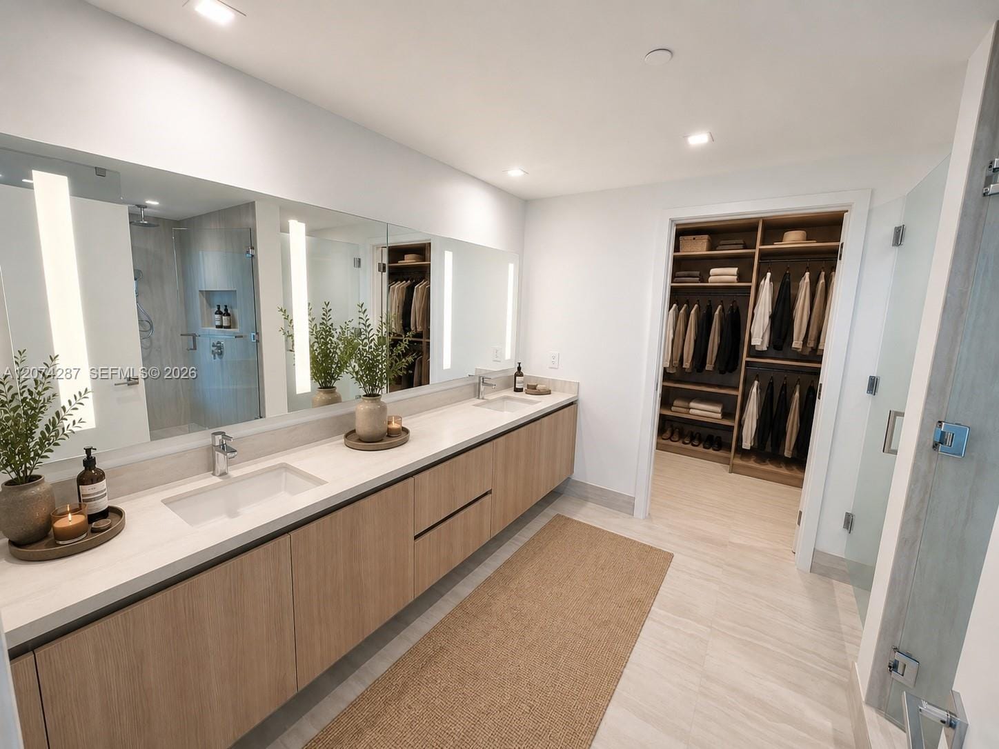 2411 Laguna Circle 1503 — photo 4