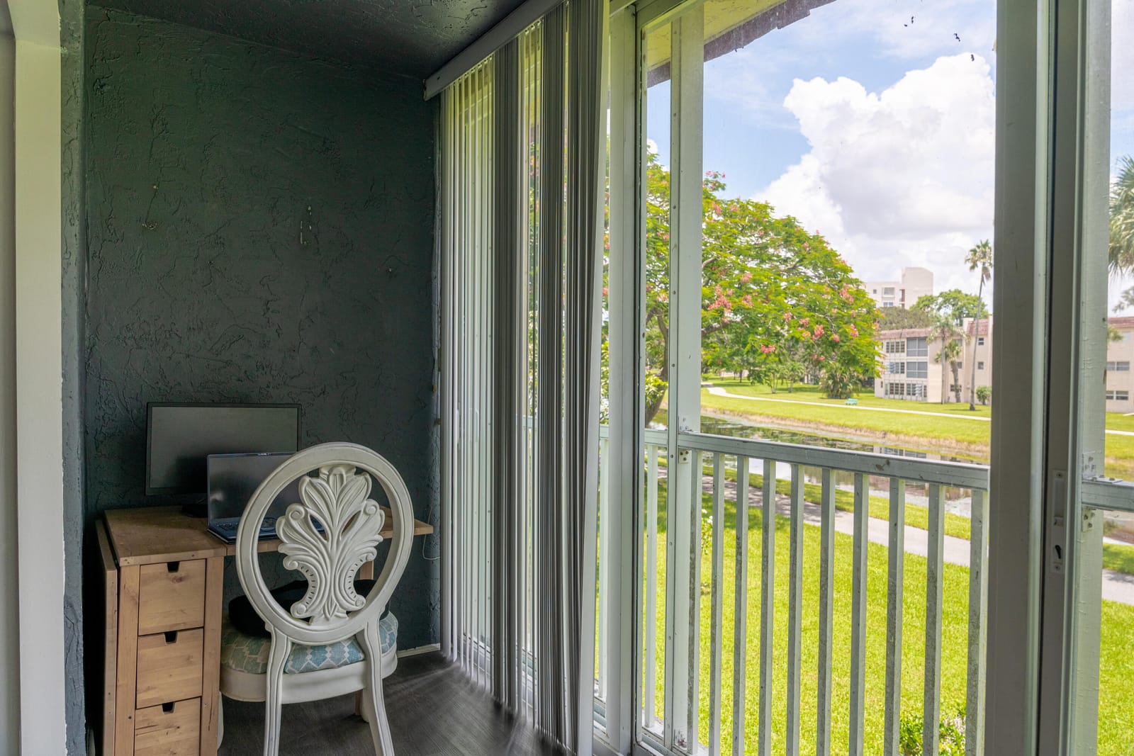 4 ABBEY Lane 208 — photo 10