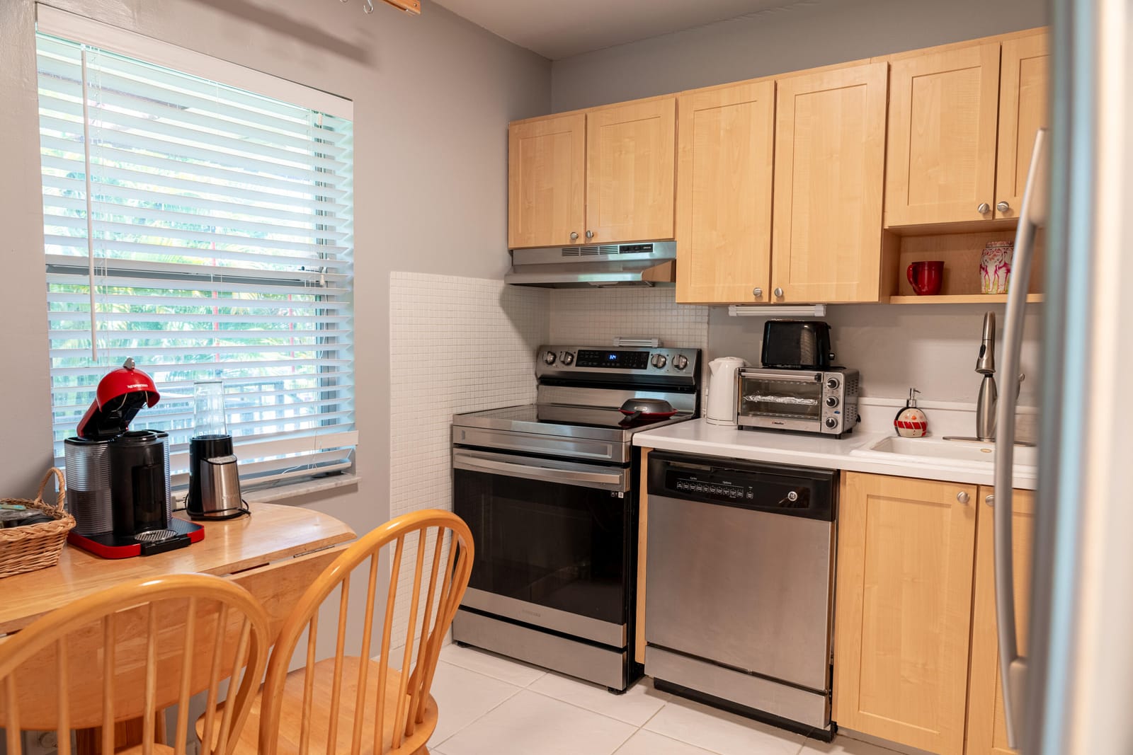 4 ABBEY Lane 208, Delray Beach, FL 33446
