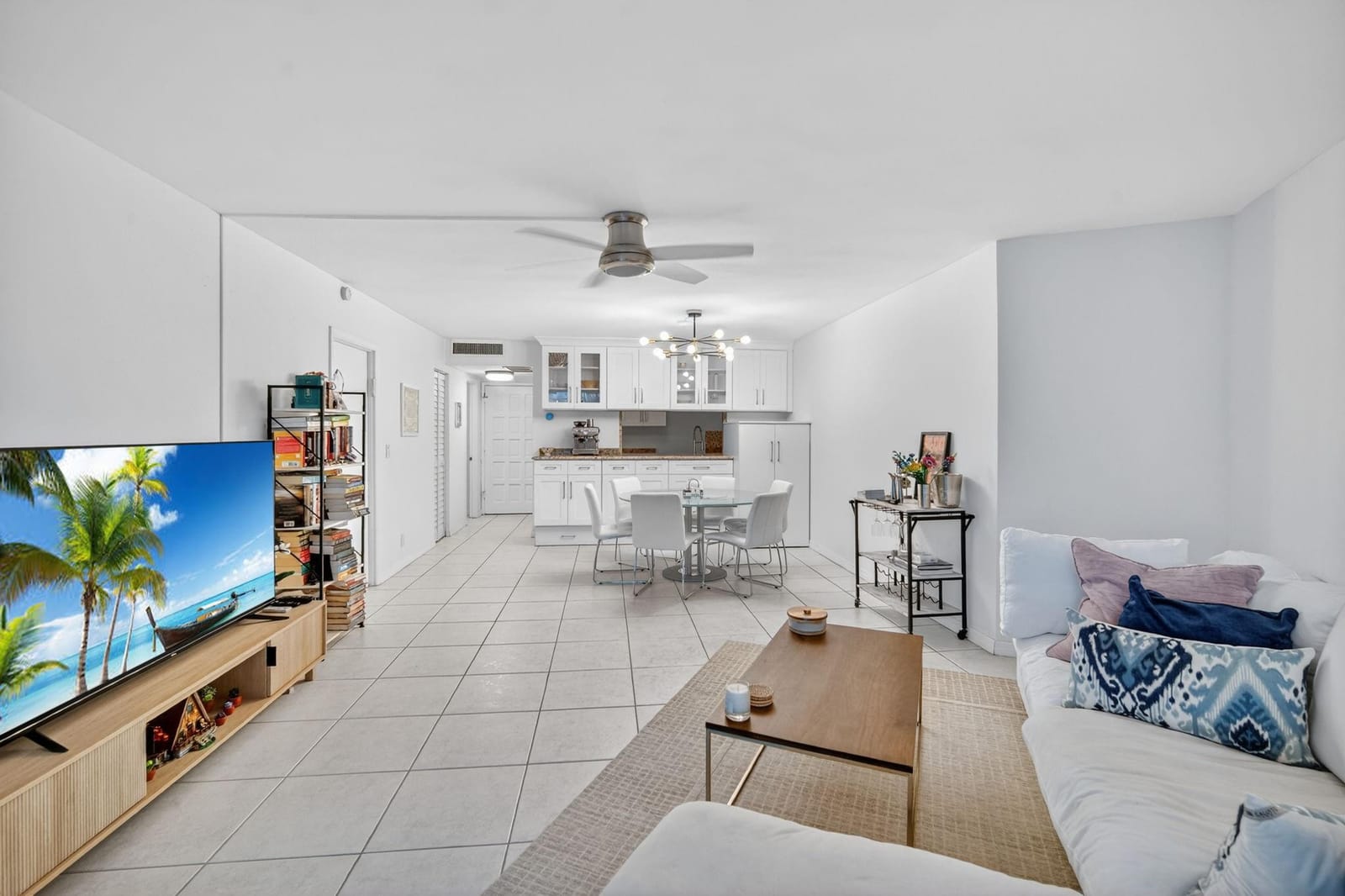 3900 N HILLS Drive 306, Hollywood, FL 33021 photo 3