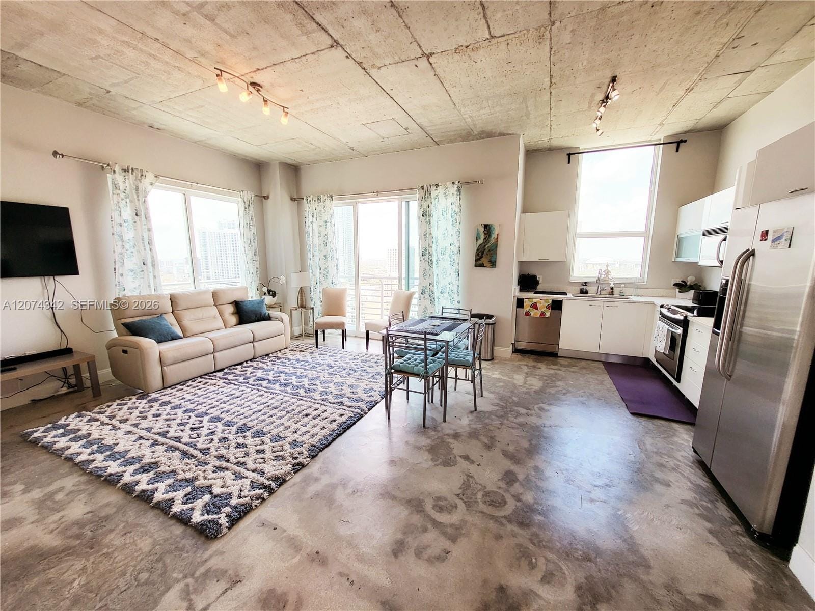 133 NE 2nd Avenue 2419, Miami, FL 33132 photo 21