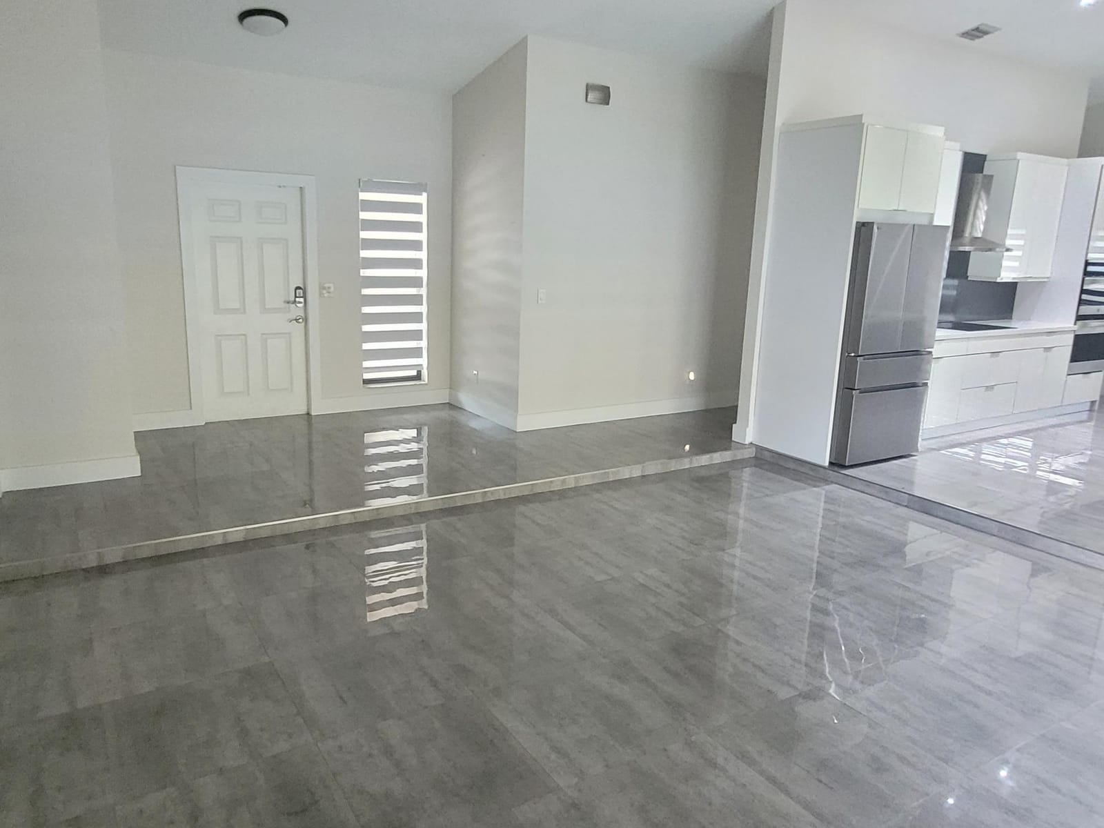 5460 HAWKES BLUFF Avenue — photo 8