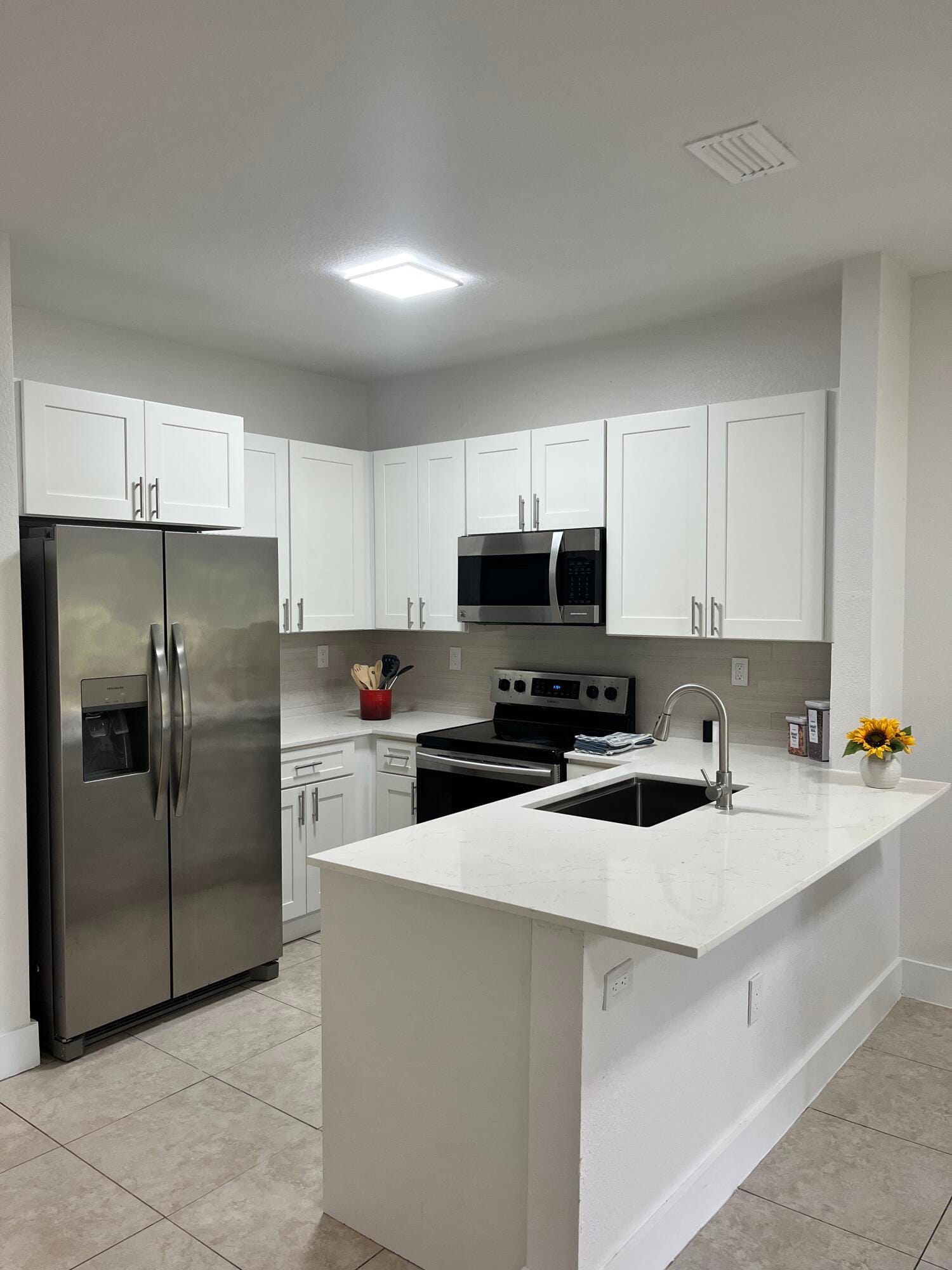 4414 WOODLAND Circle — photo 5