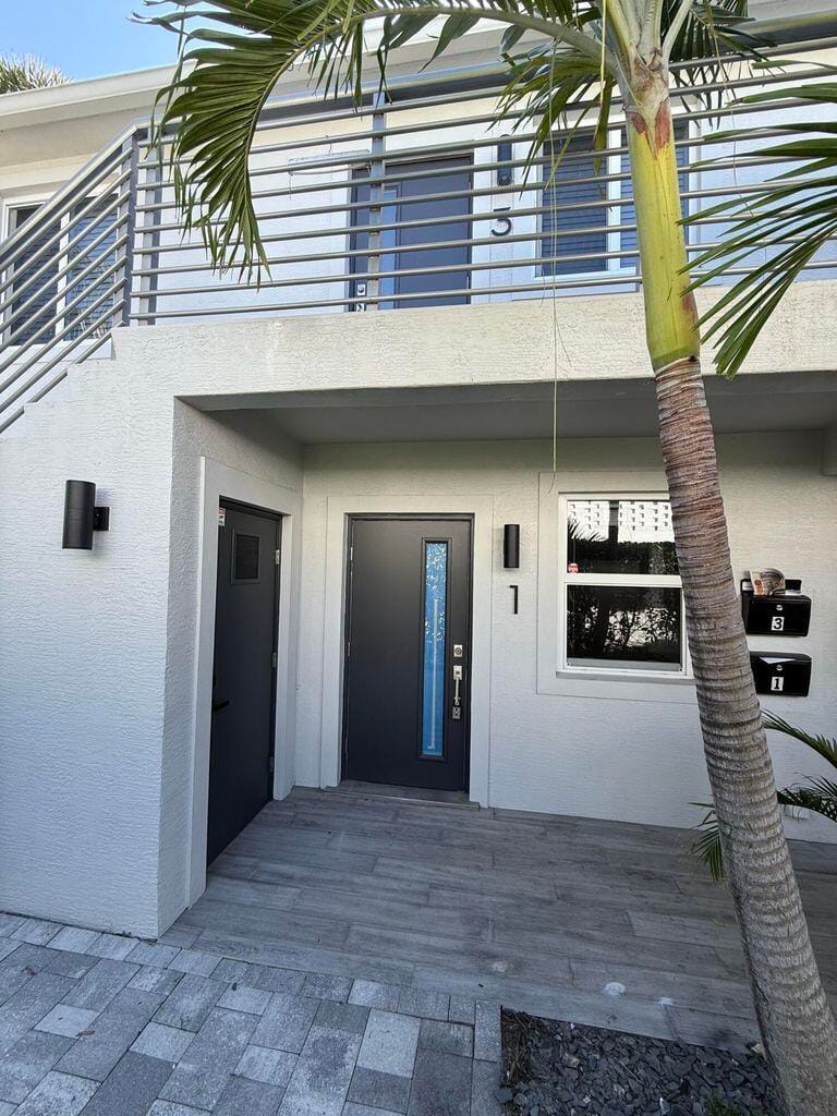3805 S OLIVE Avenue 1 — photo 4