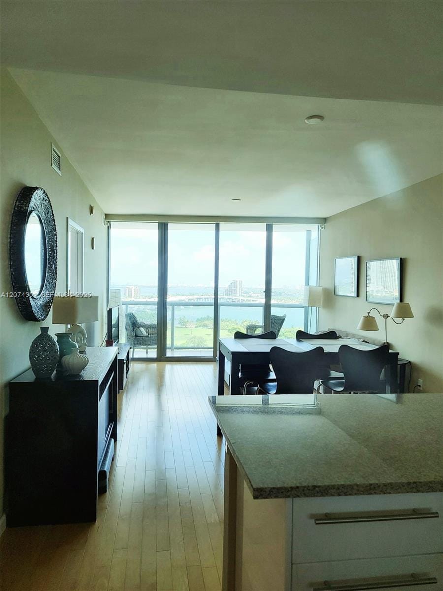 888 Biscayne Boulevard 1610, Miami, FL 33132 photo 6