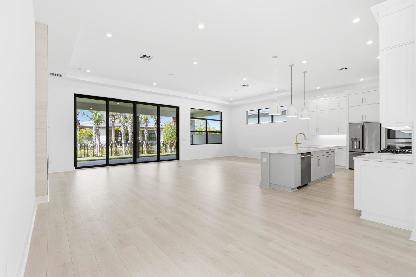 9525 St Germain Drive — photo 3