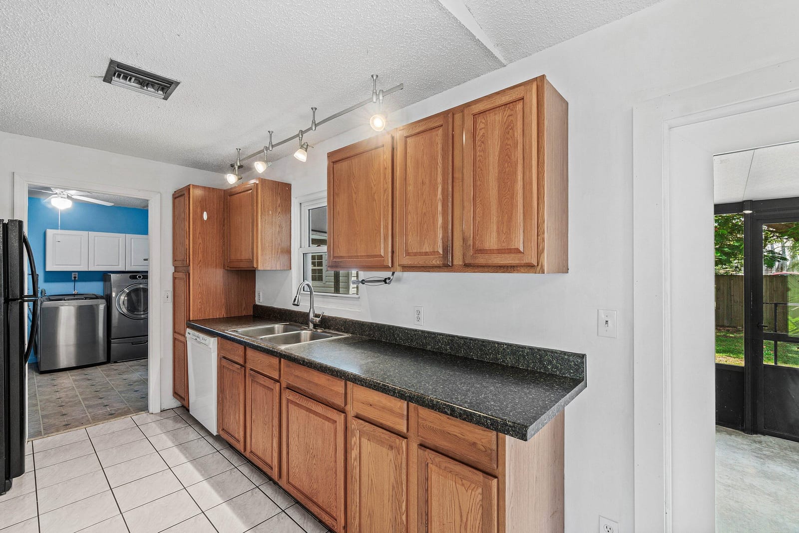 7442 Canal Drive — photo 10