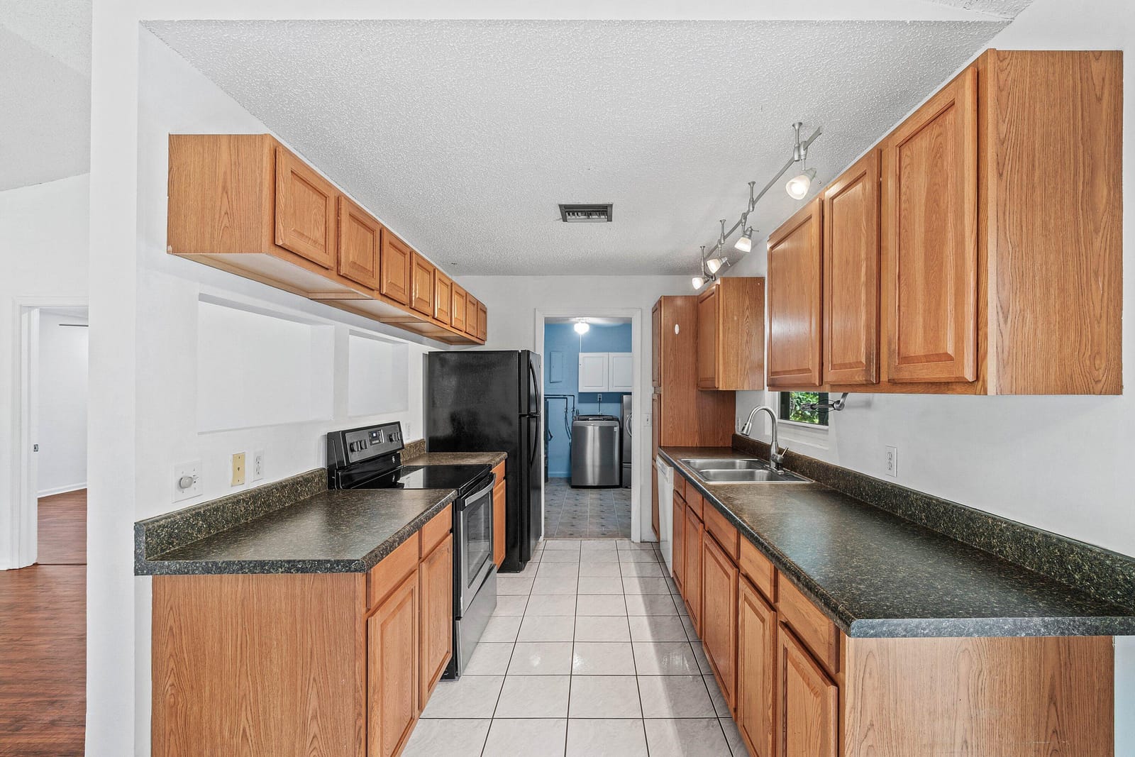 7442 Canal Drive — photo 9
