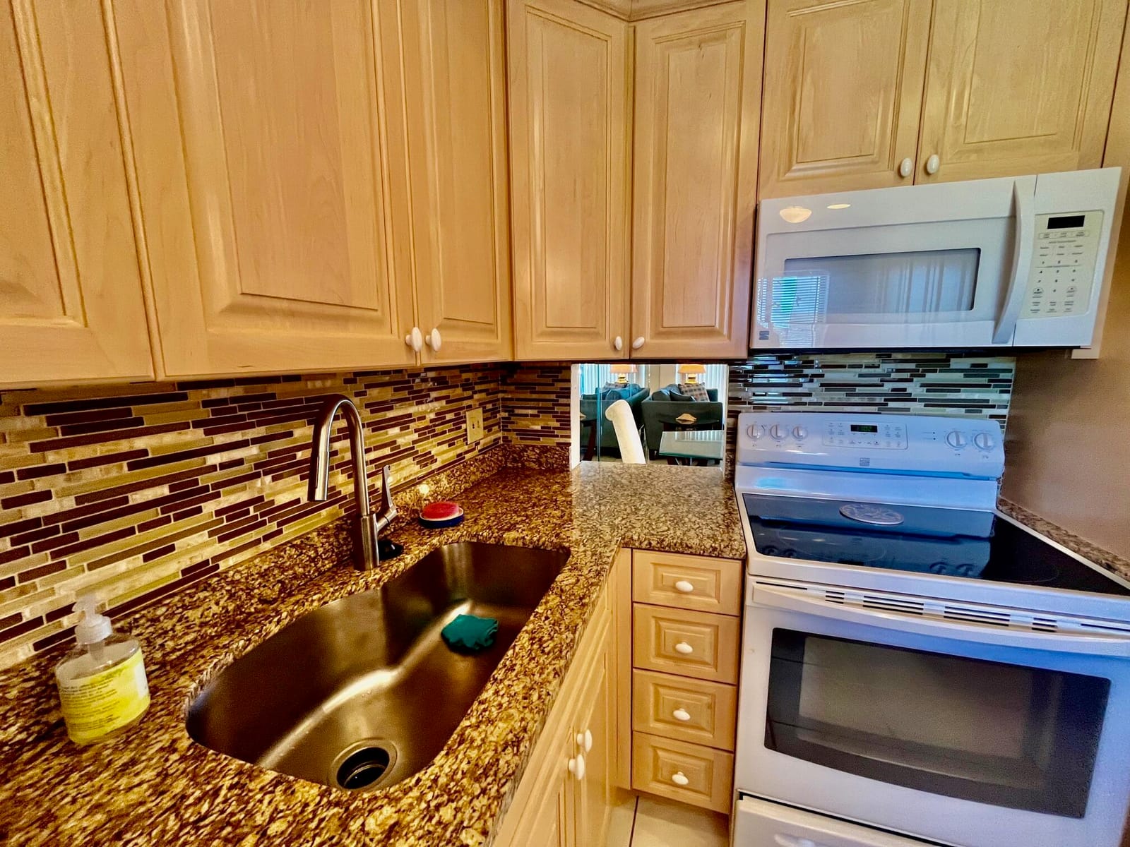 4090 TIVOLI Court 301, Lake Worth, FL 33467