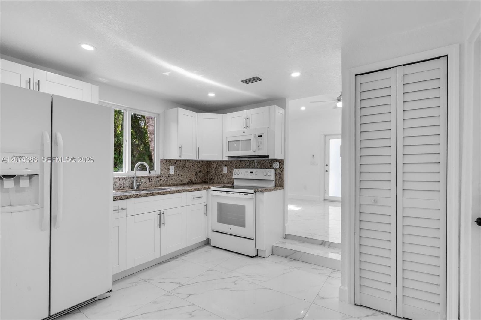 330 NW 82nd Terrace — photo 9