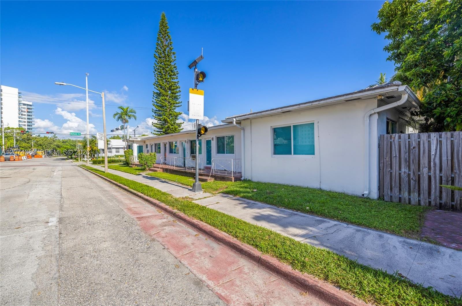 625 75th Street, Miami Beach, FL 33141 photo 3