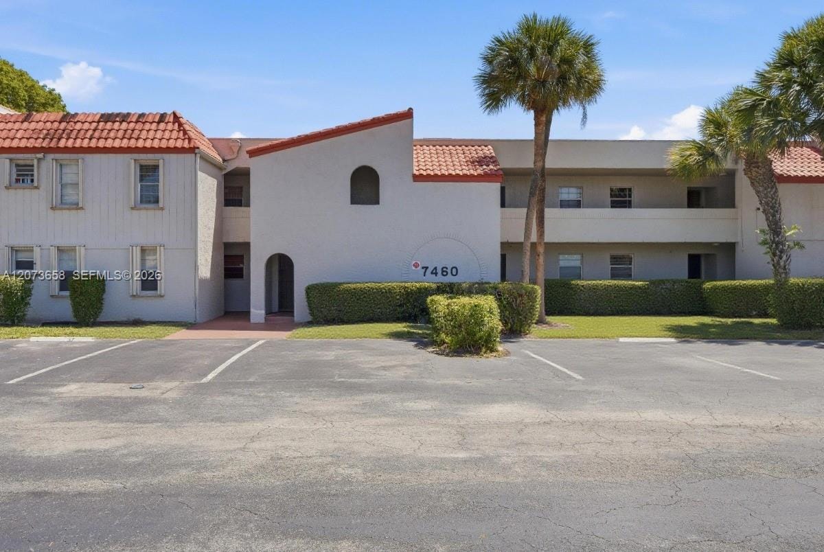 7460 Woodmont Terrace 101 — photo 3
