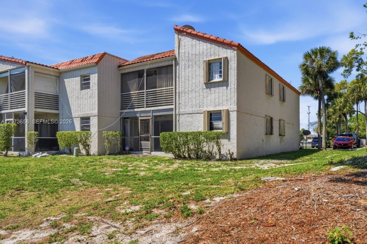 7460 Woodmont Terrace 101 — photo 5