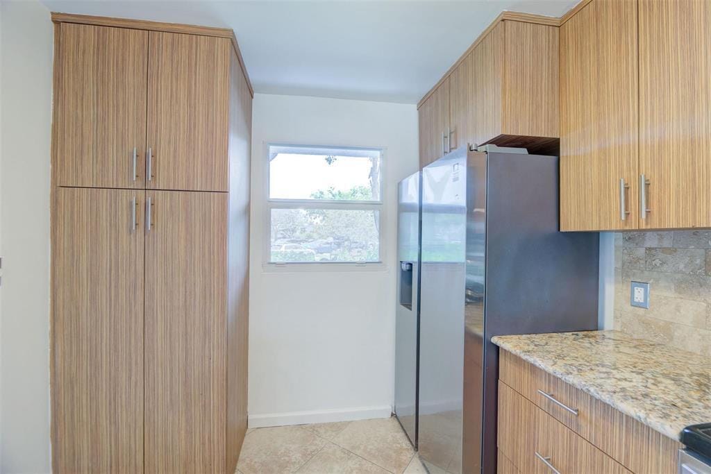113 ROYAL PARK Drive 1H — photo 3