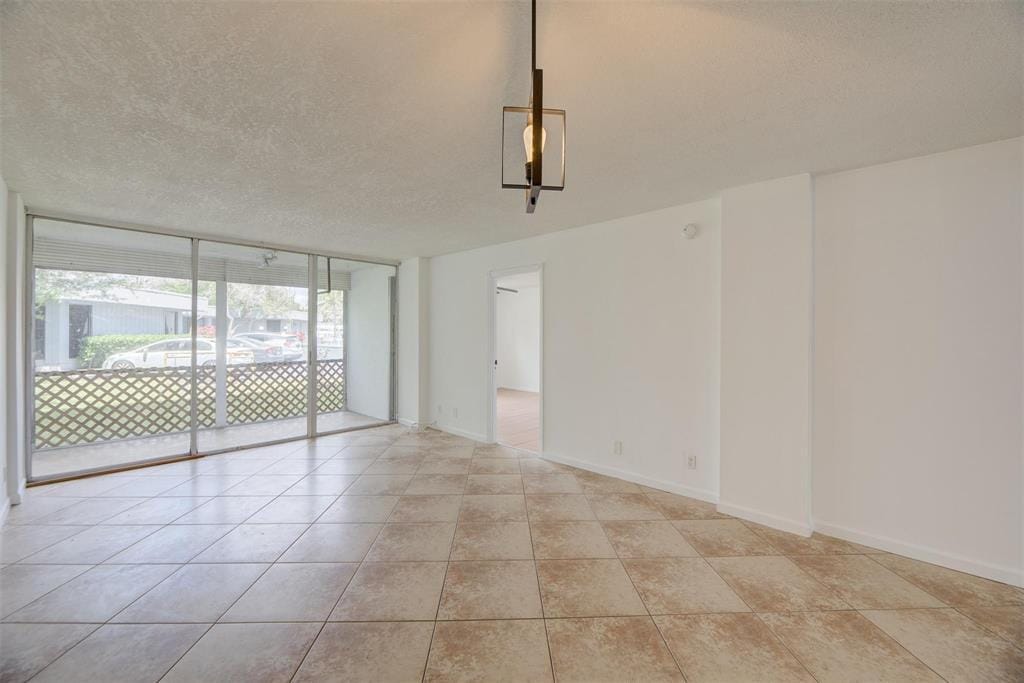 113 ROYAL PARK Drive 1H — photo 9