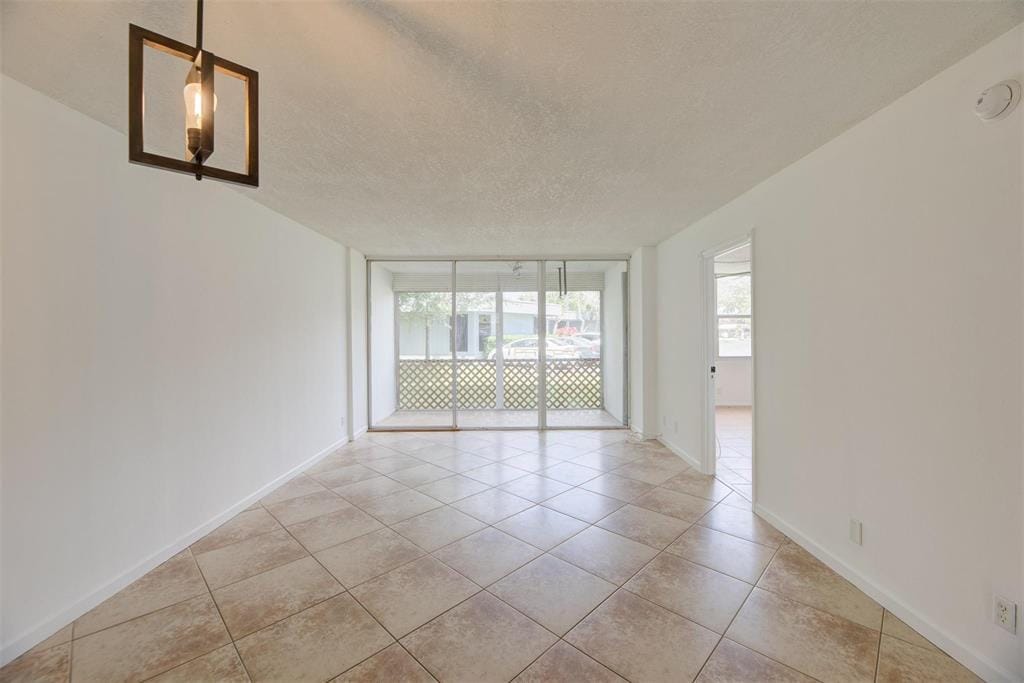 113 ROYAL PARK Drive 1H — photo 10