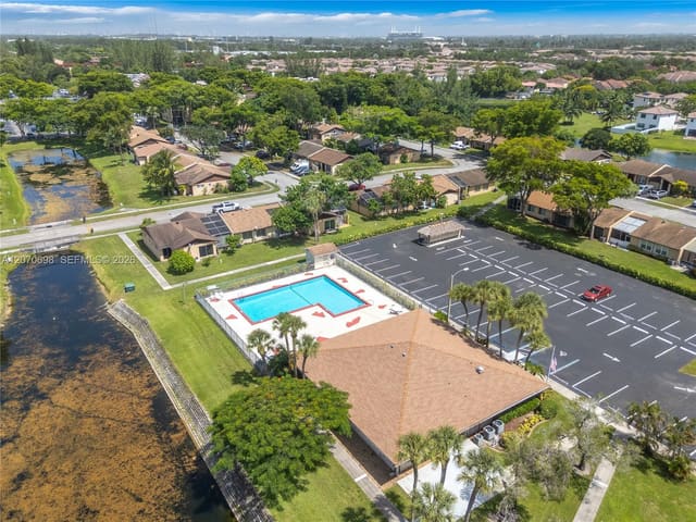 9291 E Elm Lane, Miramar, FL 33025