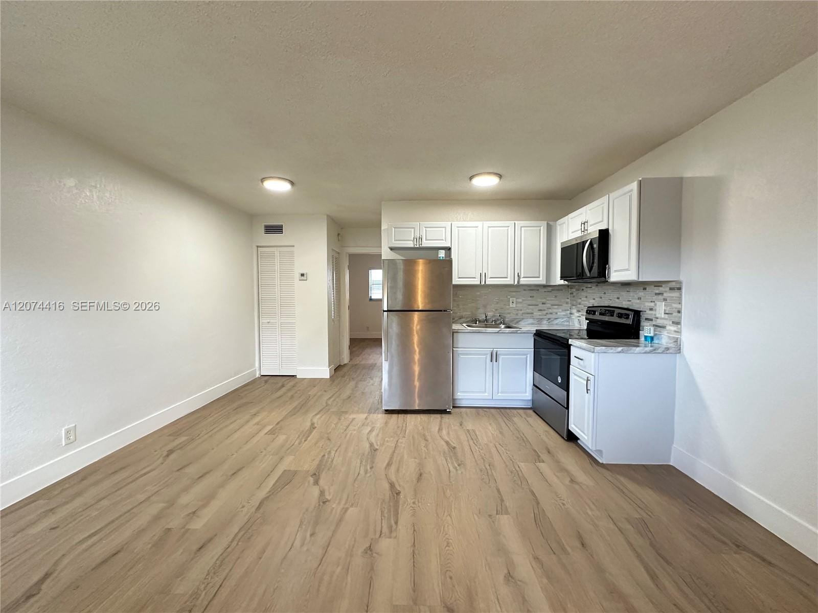 3616 NE 11th Avenue 3, Oakland Park, FL 33334