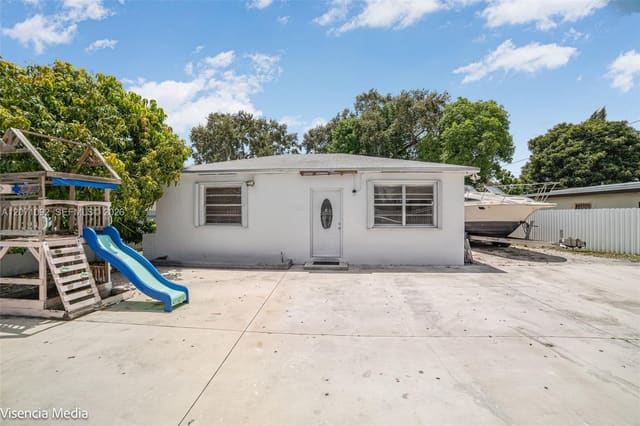 1442 NW 113th Terrace, sold in ZIP 33167, Miami, FL
