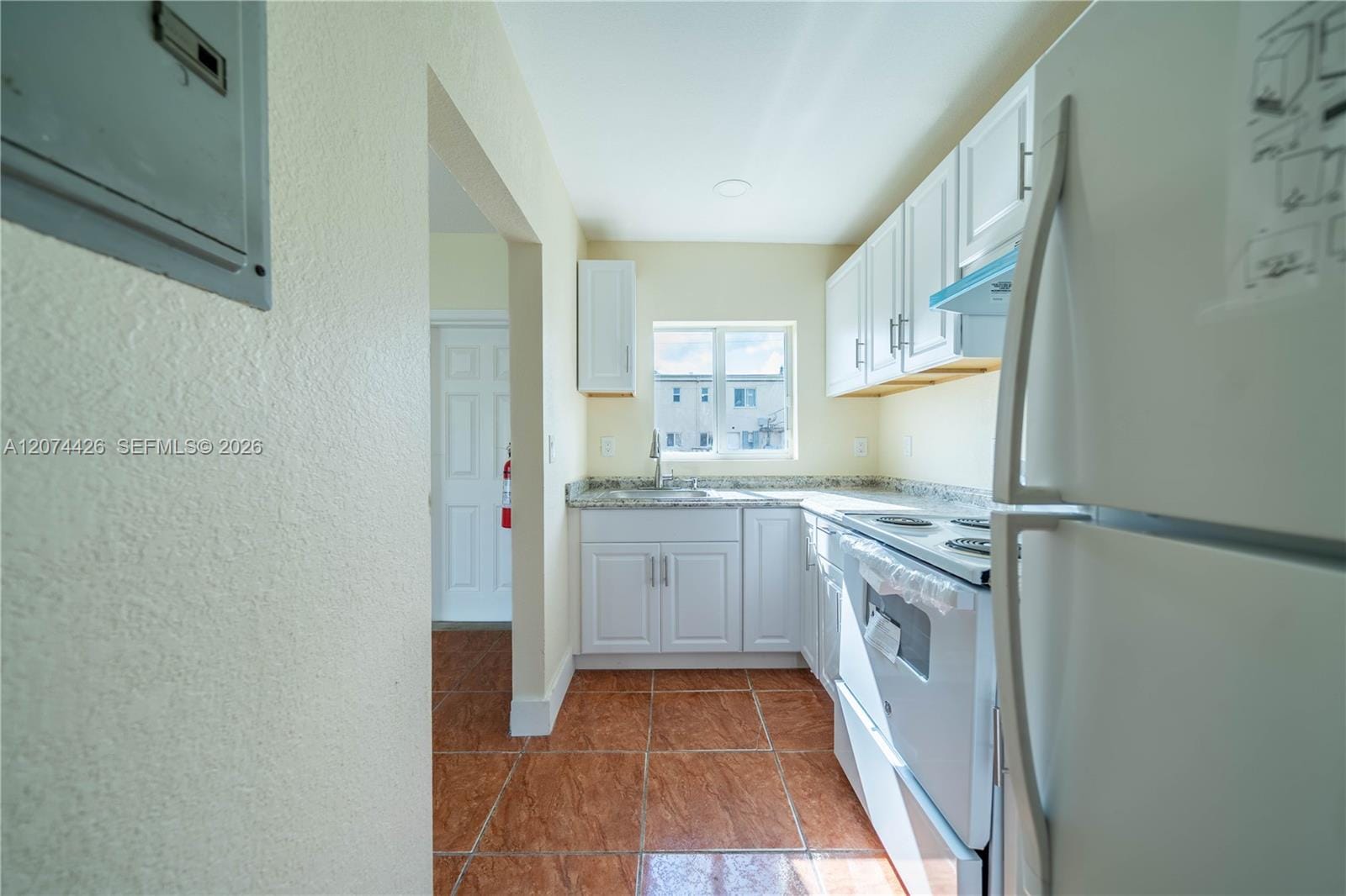 414 NW 84th Terrace 414 — photo 6
