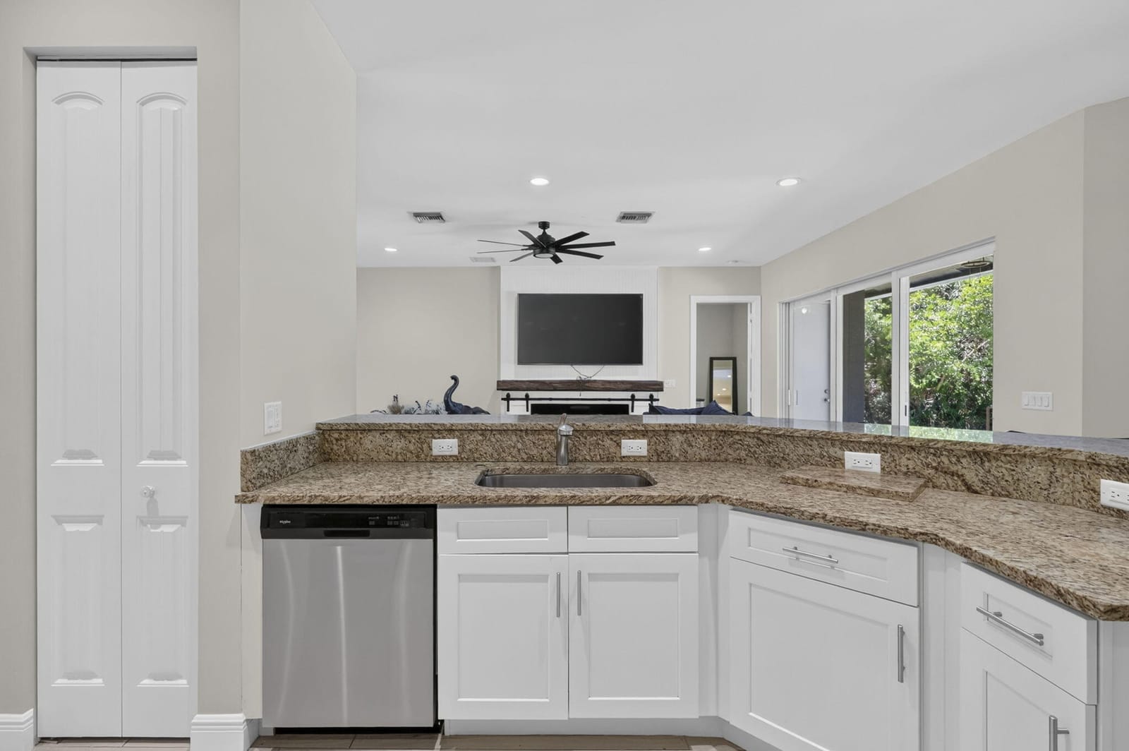 17519 Tangerine Boulevard — photo 11