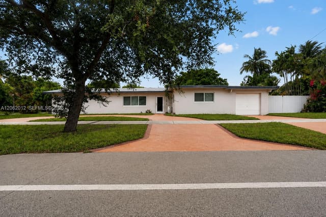 17200 NE 15th Avenue, North Miami Beach, FL 33162