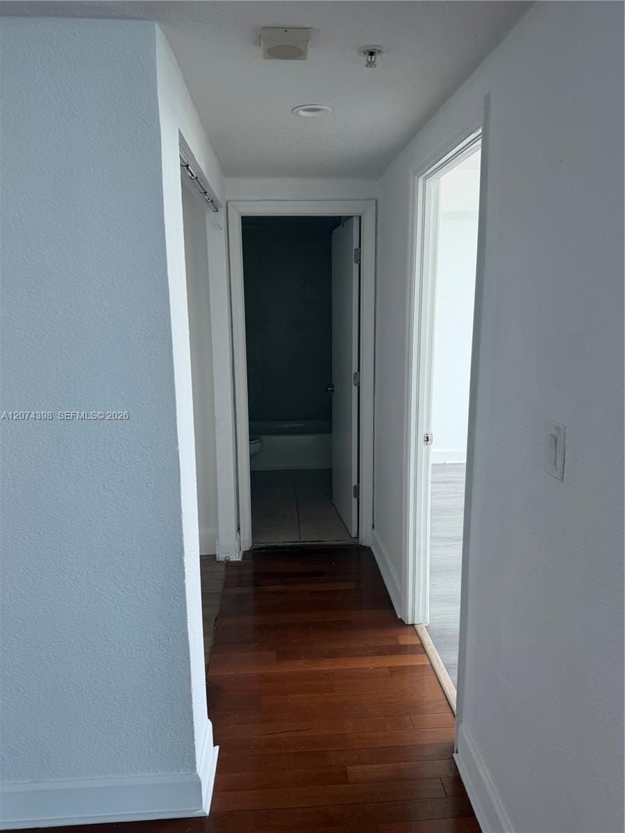 7501 E Treasure Drive 6K — photo 4