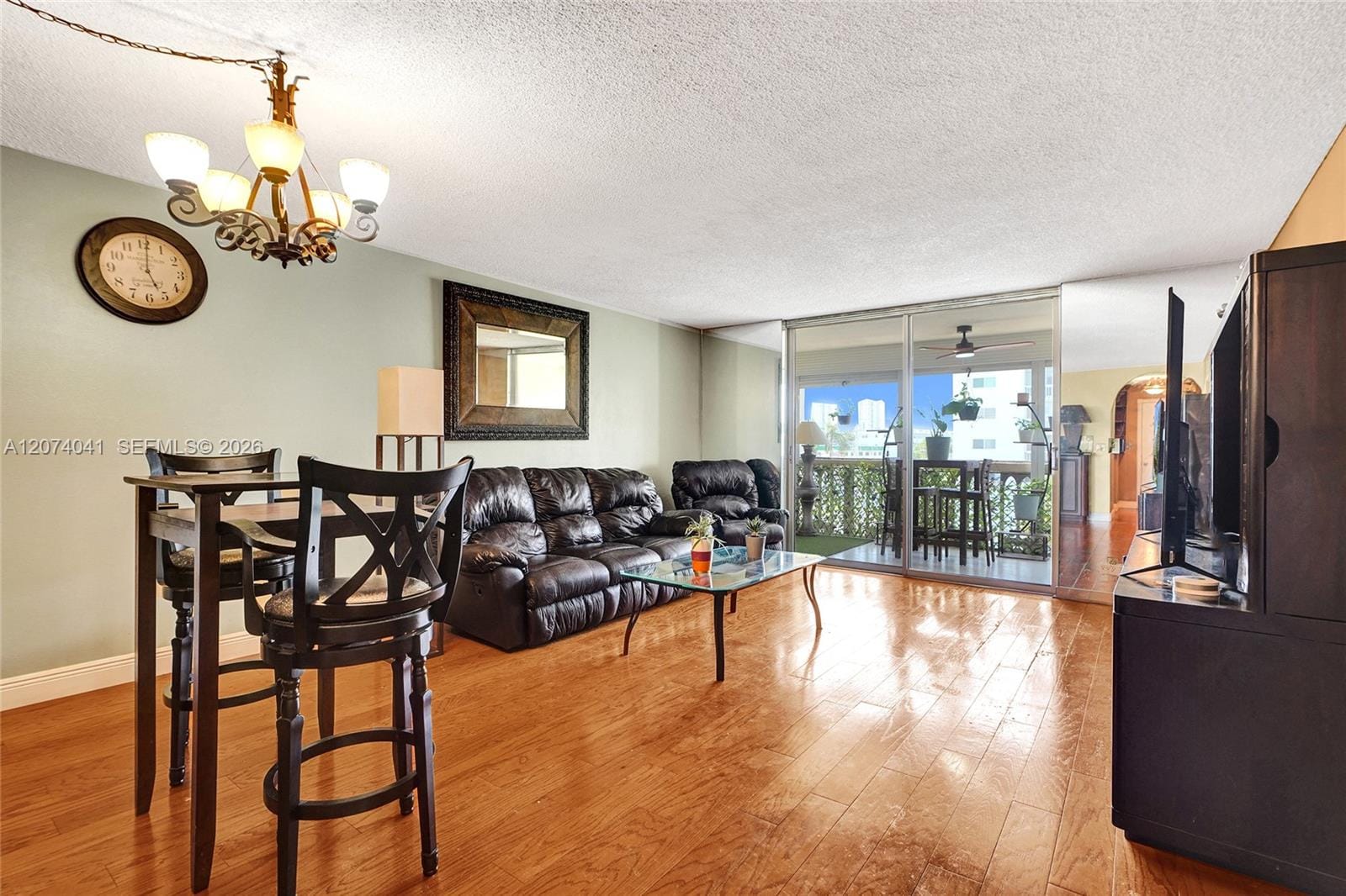 1001 NE 14th Avenue 402 — photo 10