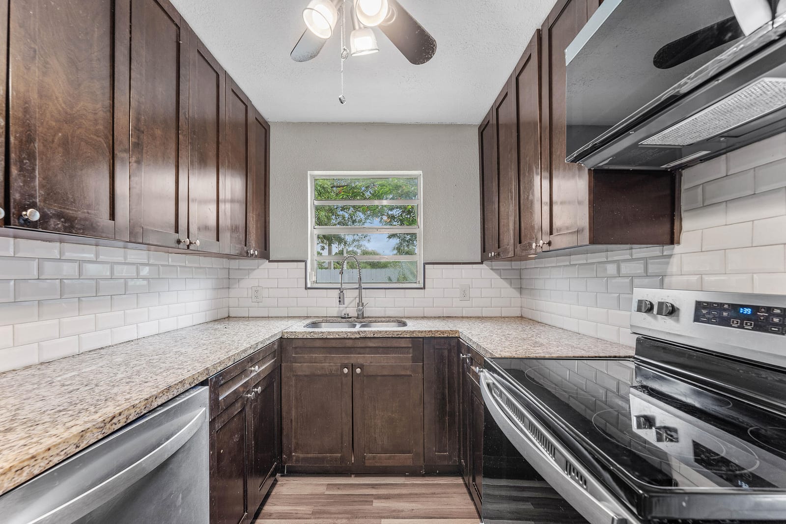 1010 SW 6TH Avenue — photo 12