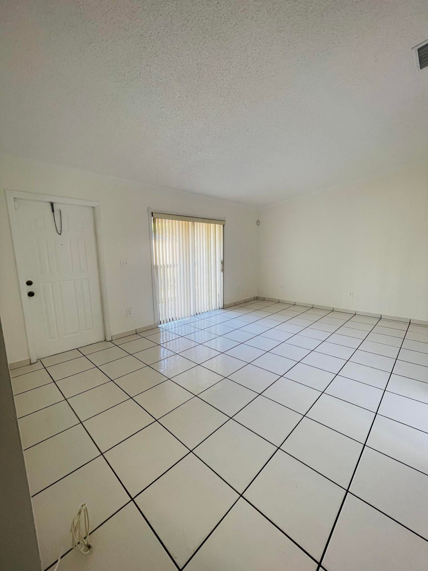 18340 Mediterranean Boulevard 2806, Hialeah, FL 33015 photo 3
