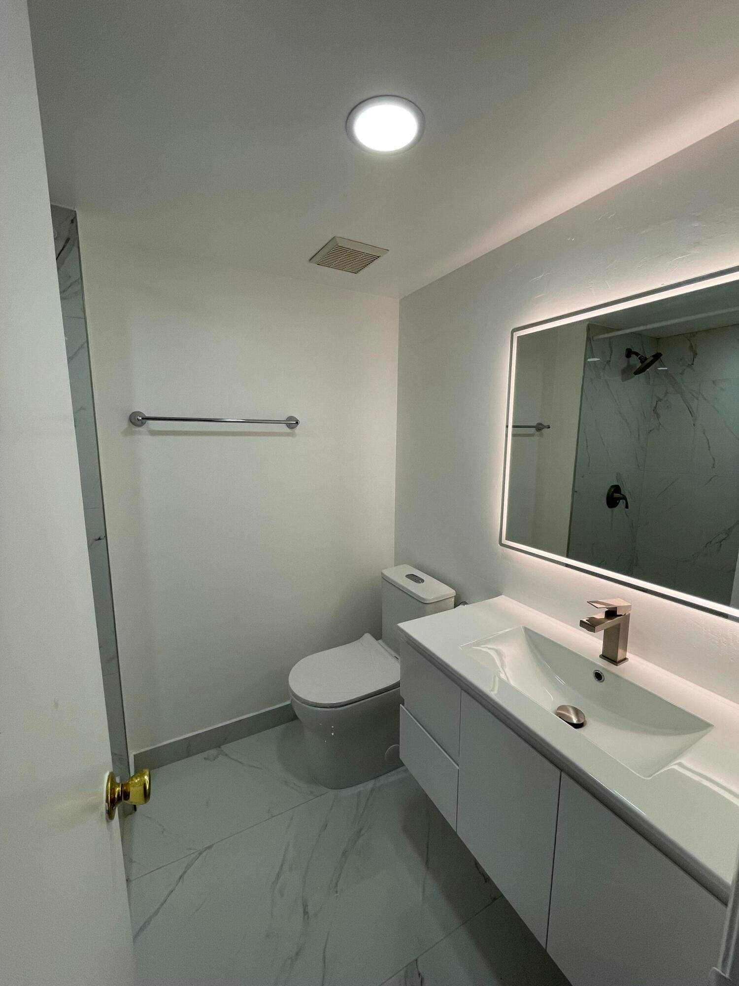 18340 Mediterranean Boulevard 2806, Hialeah, FL 33015 photo 7