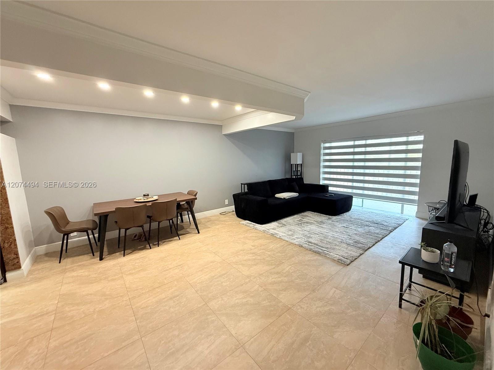 6101 N Falls Cir Drive 405, Lauderhill, FL 33319