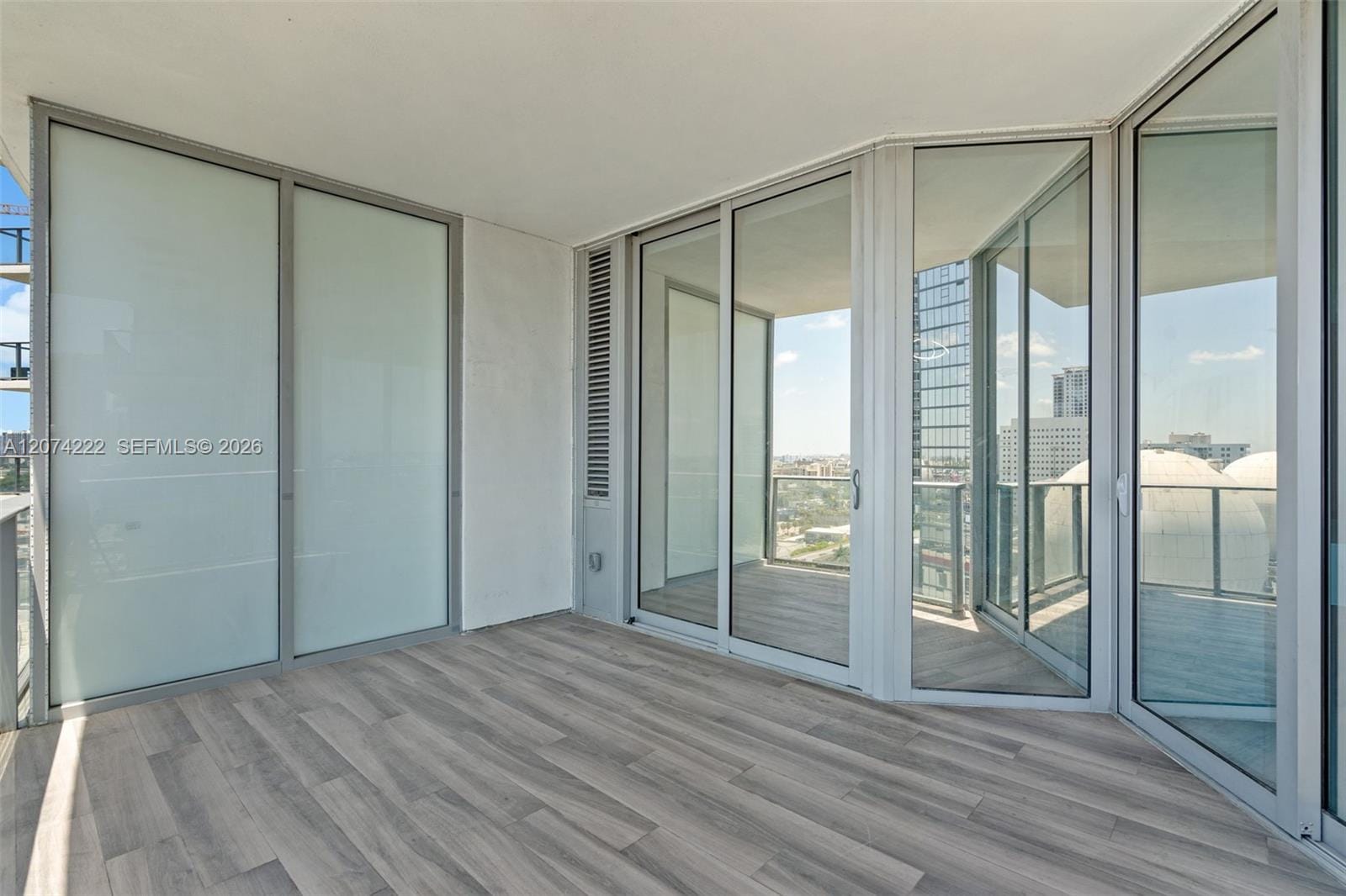 851 NE 1st Avenue 1506 — photo 4