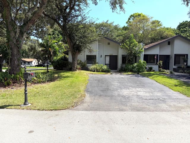 3704 Arelia Drive N, sold in ZIP 33445, Delray Beach, FL