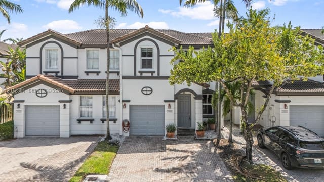7809 NW 114th Path, Doral Isles, Doral, FL