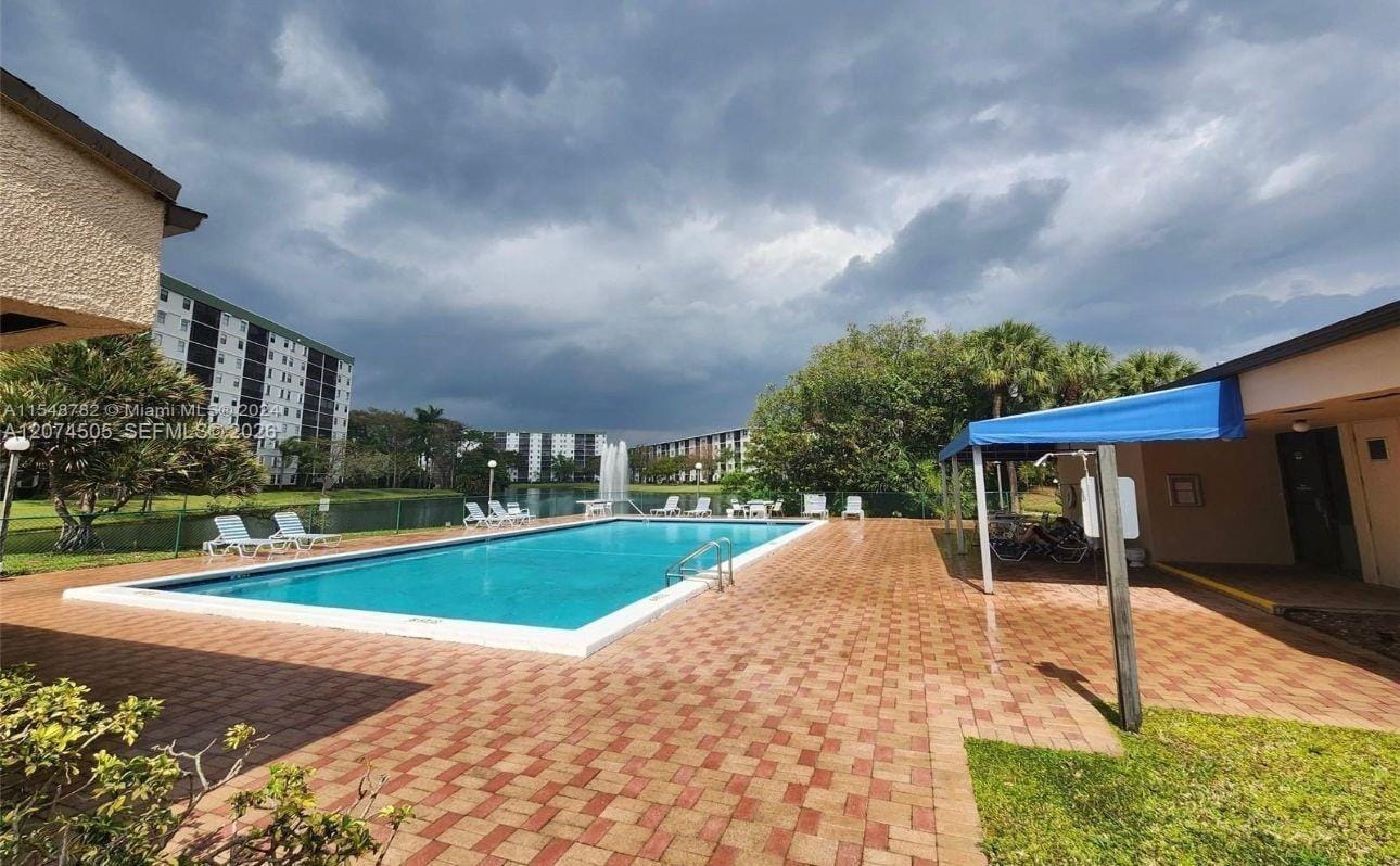 2309 S Cypress Bend Drive 414C, Pompano Beach, FL 33069 photo 19