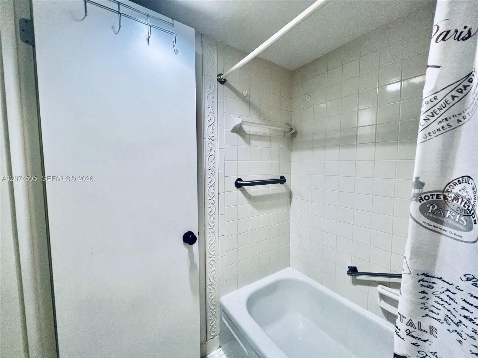 2309 S Cypress Bend Drive 414C, Pompano Beach, FL 33069 photo 7