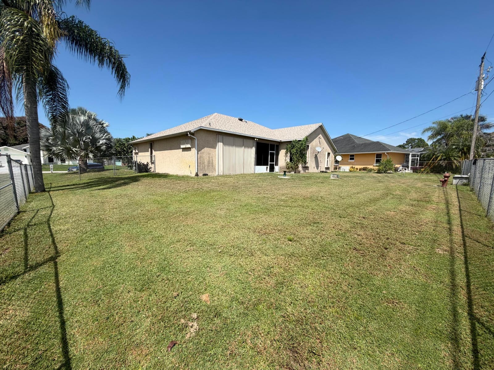 606 SE STOW Terrace — photo 4
