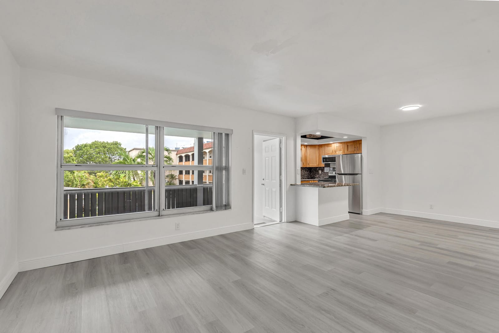 651 PINE Drive 204 — photo 8