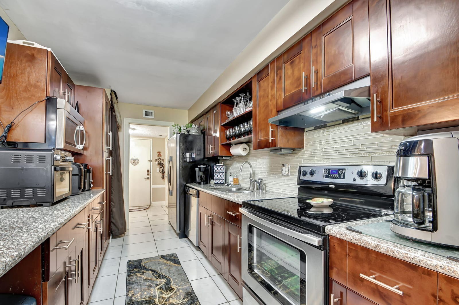 4702 Fountains Drive S 105 — photo 2