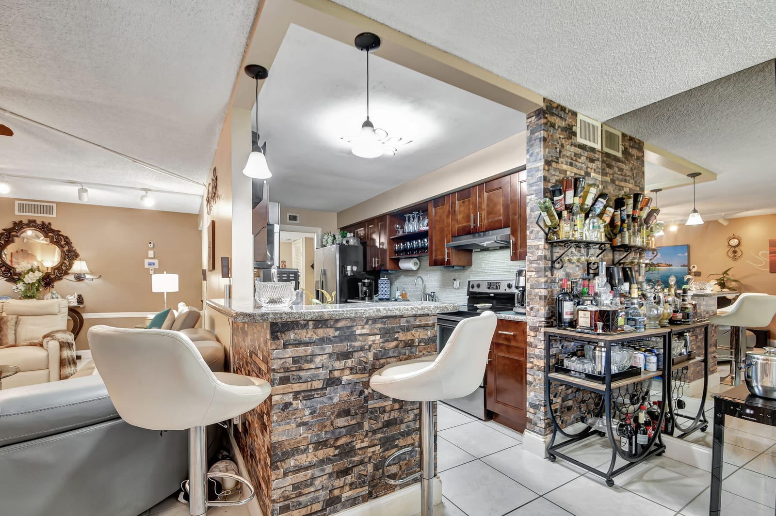4702 Fountains Drive S 105 — photo 3