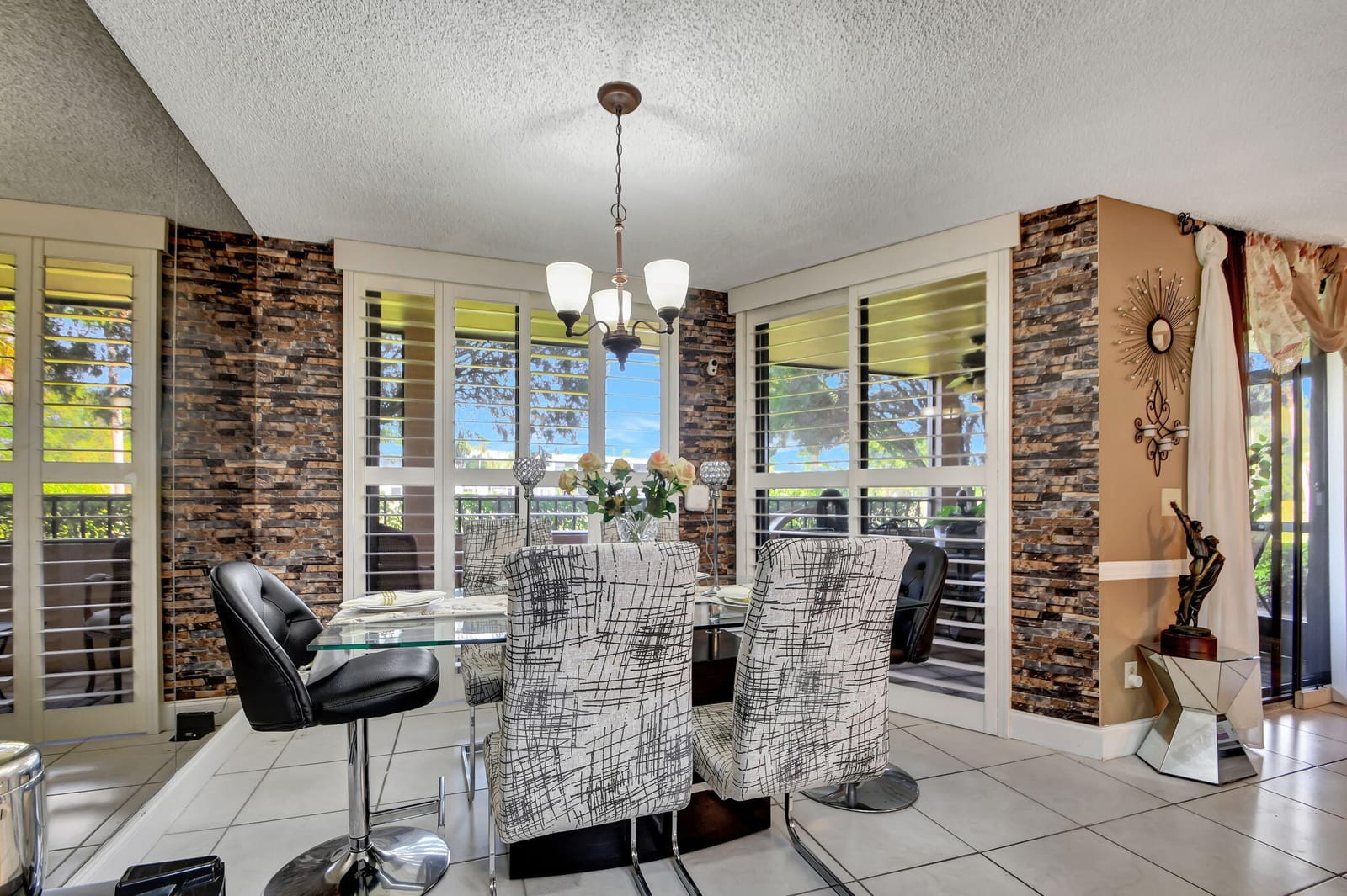 4702 Fountains Drive S 105 — photo 5