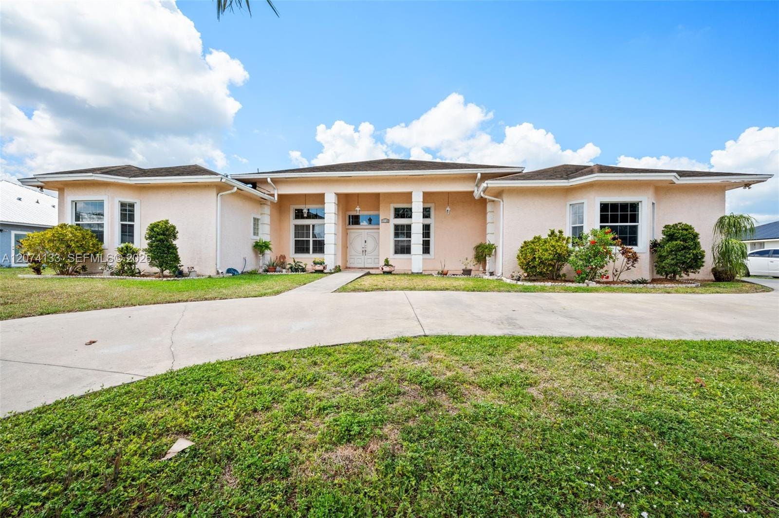 1006 Bayberry Loop — photo 4
